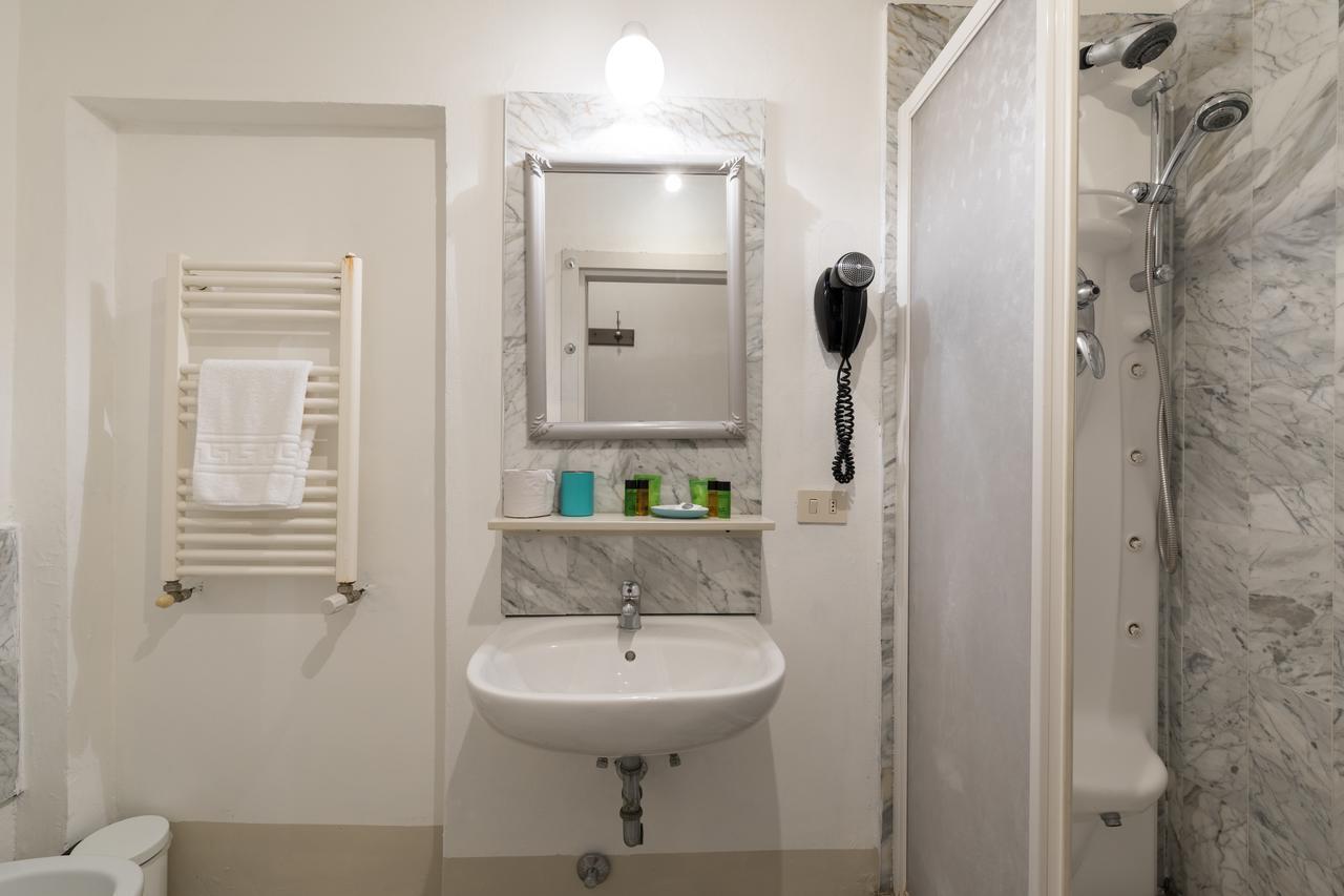 F7 - Santa Croce One Bedroom Flat For 2 Or 3 Guests Florenz Exterior foto