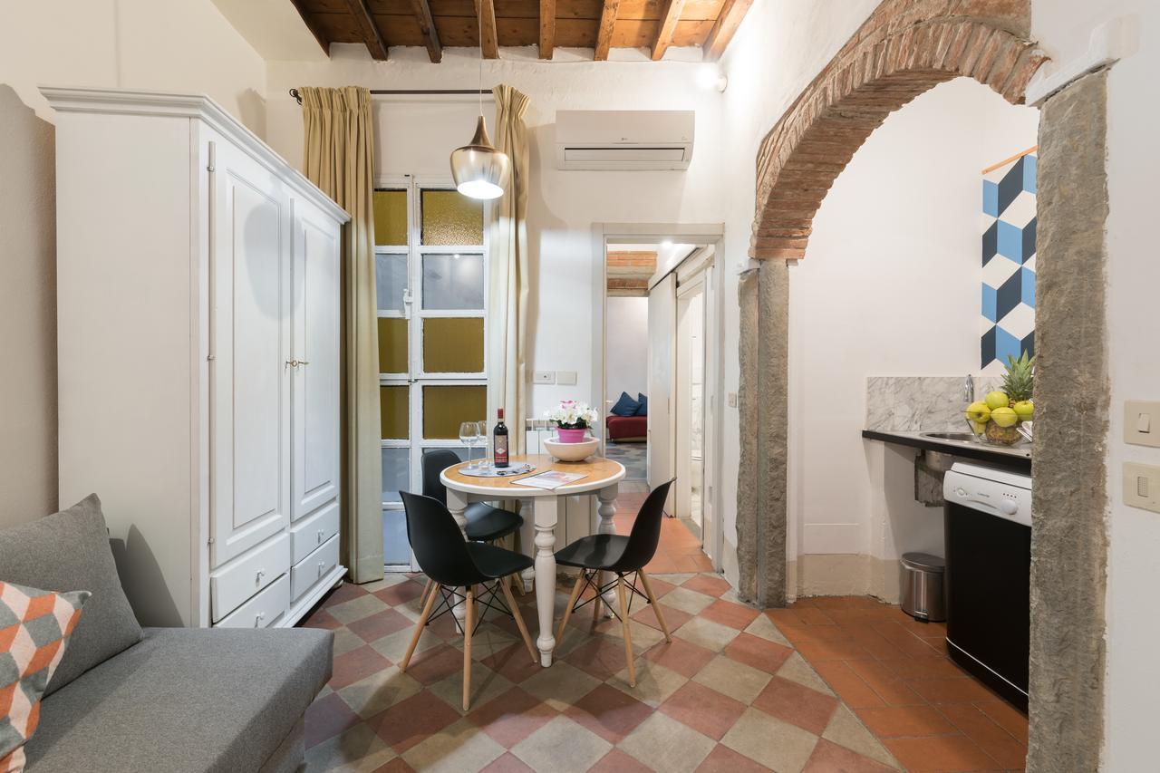 F7 - Santa Croce One Bedroom Flat For 2 Or 3 Guests Florenz Exterior foto